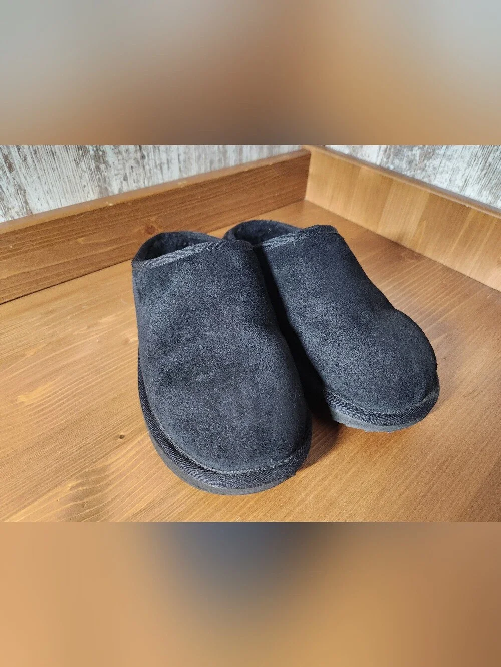 UGG Black Suede Slip-On Clog USA Youth Size 5